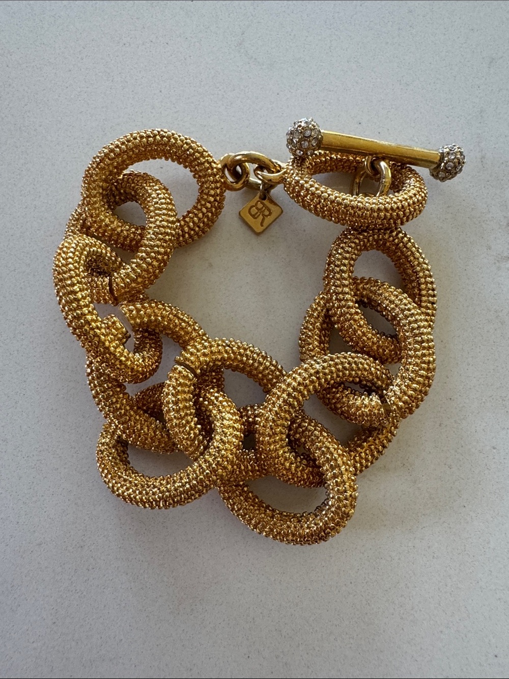 Banana Republic Textured Gold Link Bracelet with Toggle Clasp NWOT